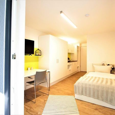 Studio Apartment - Balcony, Netflix, University Hospital Proximity Wurzburg Bagian luar foto