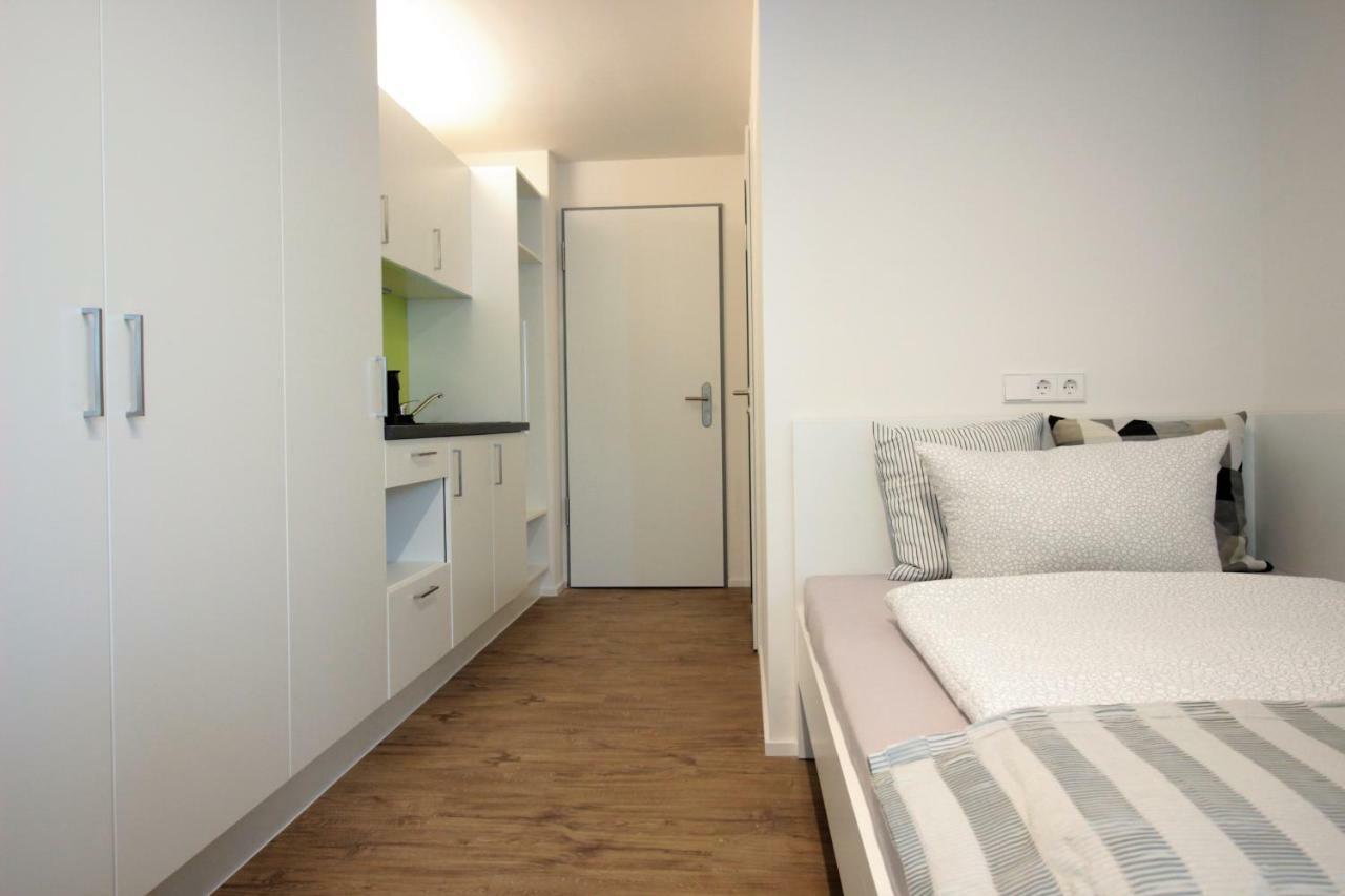 Studio Apartment - Balcony, Netflix, University Hospital Proximity Wurzburg Bagian luar foto